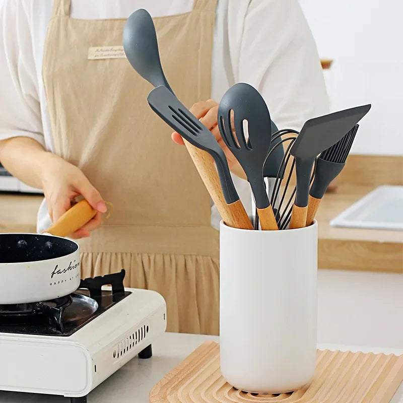 UTENSIL CROCK, CERAMIC